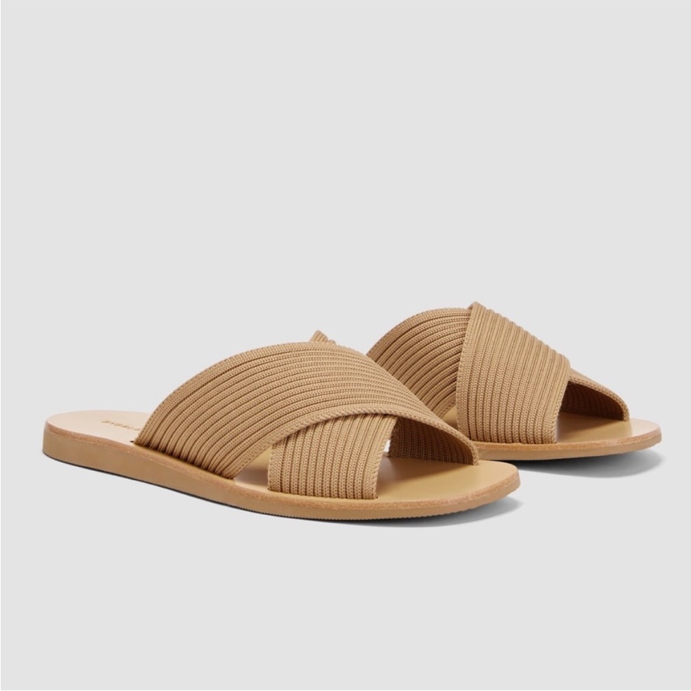 NEW Everlane Light Taupe Tan ReKnit Day Crossover Sandal in Size 10.5